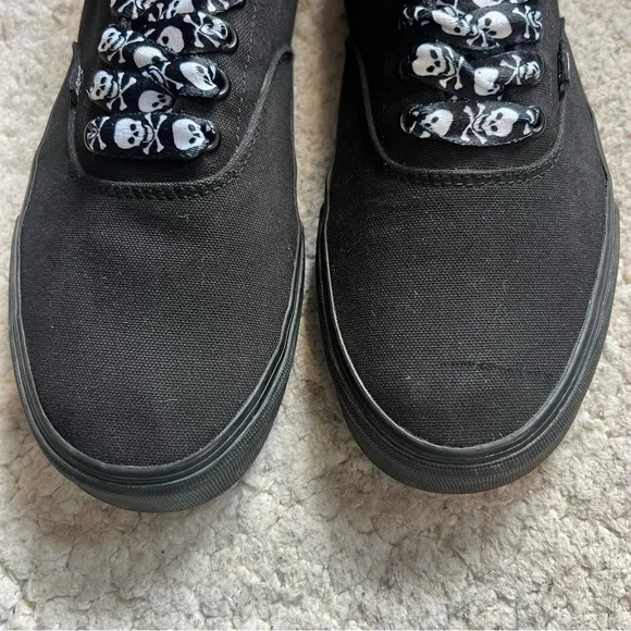 Vans: Men's Off the Wall All Over Black Canvas Lace Up Sneakers Size 12