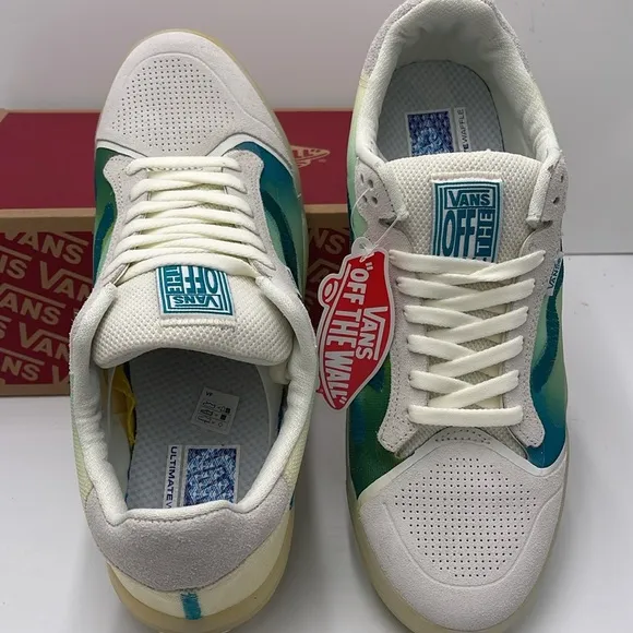 Vans Men's White and Green Sneakers Evdnt UltimateGradient White MlVN0A5DY7J5K