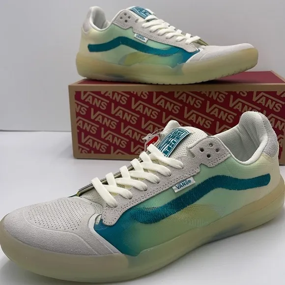 Vans Men's White and Green Sneakers Evdnt UltimateGradient White MlVN0A5DY7J5K