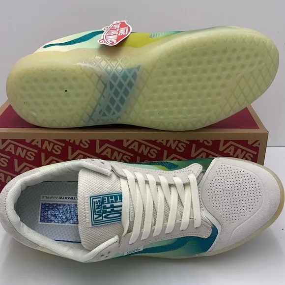 Vans Men's White and Green Sneakers Evdnt UltimateGradient White MlVN0A5DY7J5K