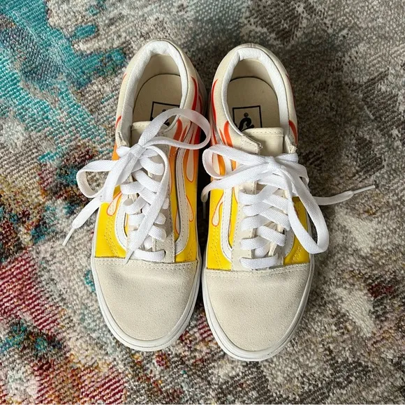 Vans Old Skool classic white skate shoes flame detail mens womens unisex sizes
