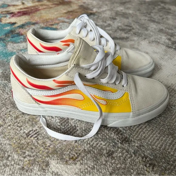 Vans Old Skool classic white skate shoes flame detail mens womens unisex sizes