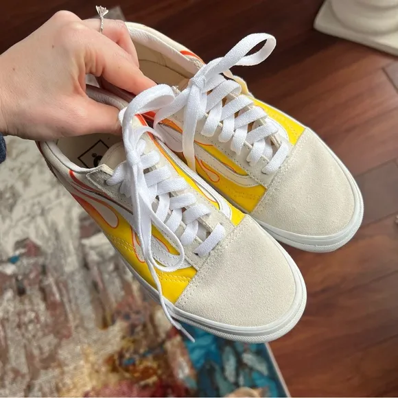 Vans Old Skool classic white skate shoes flame detail mens womens unisex sizes
