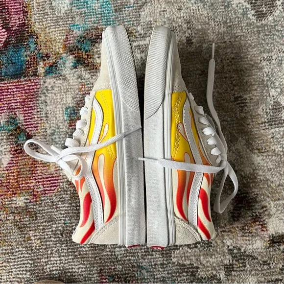 Vans Old Skool classic white skate shoes flame detail mens womens unisex sizes
