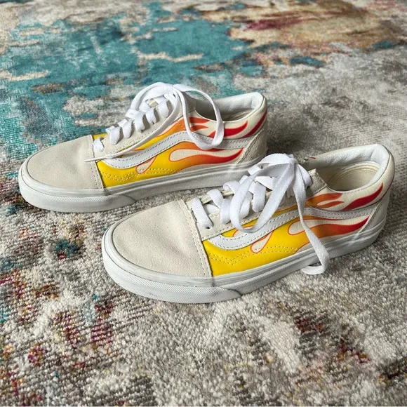 Vans Old Skool classic white skate shoes flame detail mens womens unisex sizes