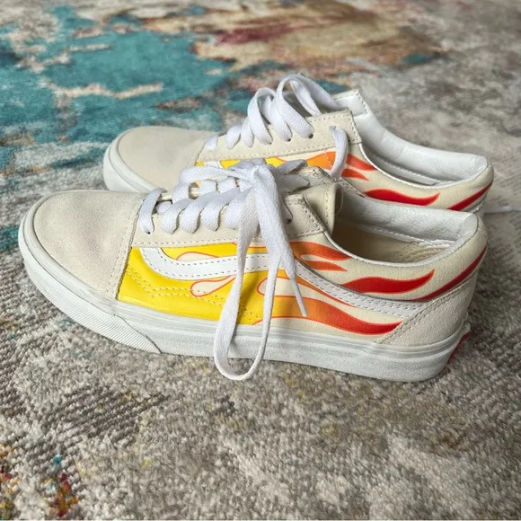 Vans Old Skool classic white skate shoes flame detail mens womens unisex sizes
