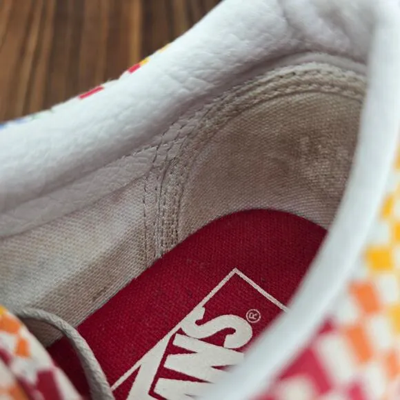 Vans Old Skool Pride Shoes Men 9.5 Multicolor Platform Low Top Athletic Sneakers