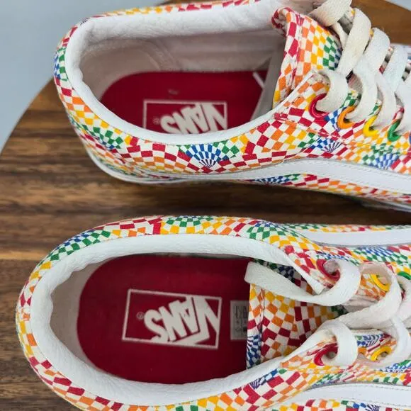 Vans Old Skool Pride Shoes Men 9.5 Multicolor Platform Low Top Athletic Sneakers