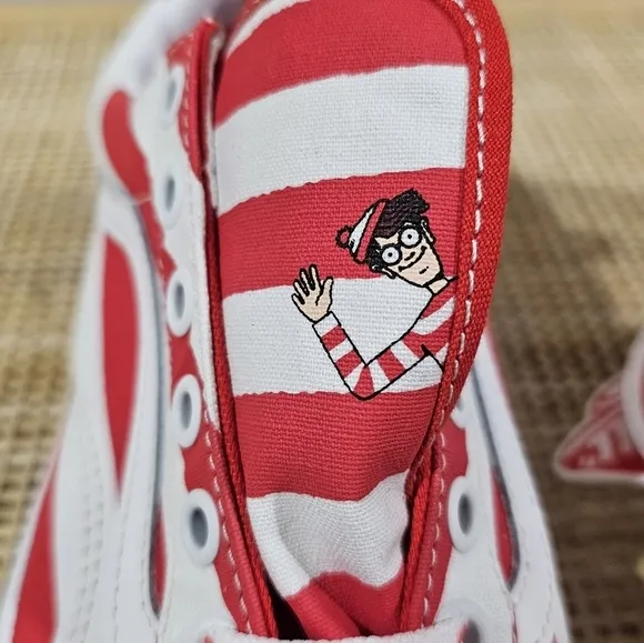 Vans Old Skool, (Where's Waldo?) International Stripes, Unisex M5.5, W7, NWT