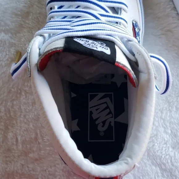 Vans patriotic colors high tops men shoes nwt