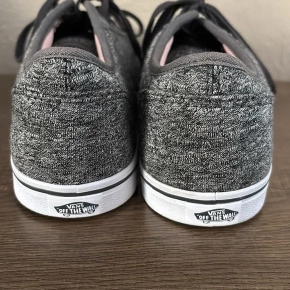 Vans Shoes Womens Off The Wall Atwood Skate Low Sneakers Grey Lace Up Size 7.5