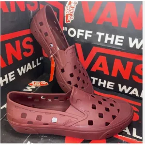Vans Slip-On Trek Tawny Port Red Water Shoes Men's Size 13 VN0A5HF8TWP