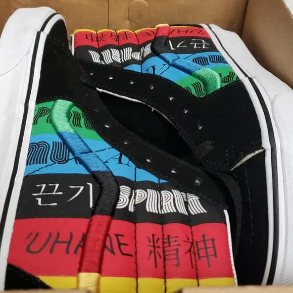 Vans spirit hi top red and black