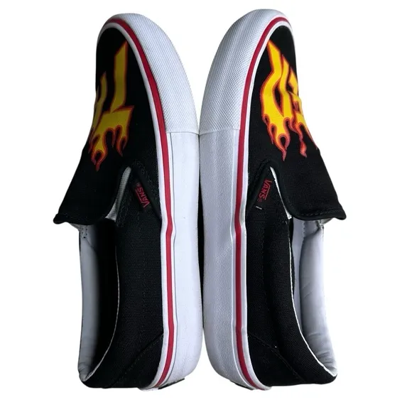 Vans Ultracush THRASHER Flames Men’s Slip-On Skate Shoes. Size 7