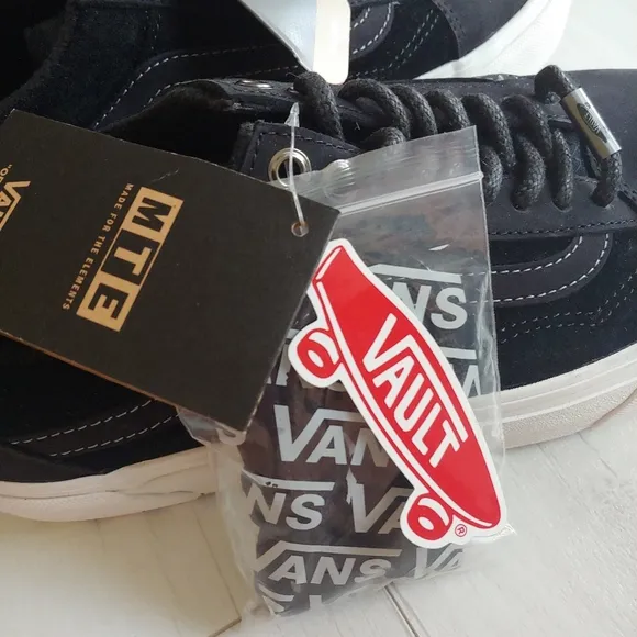 VANS VAULT NEW MTE-1 LX Old Skool Shoes Black