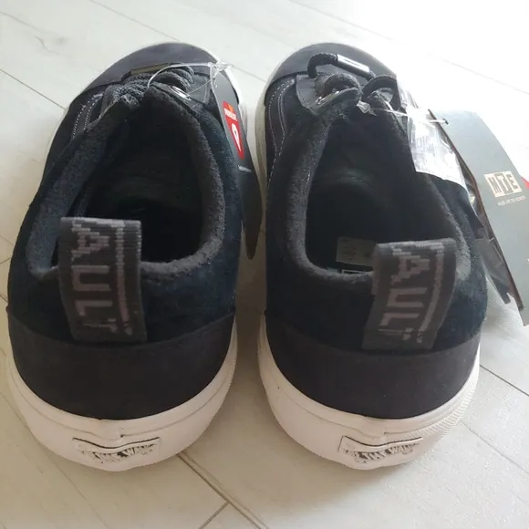 VANS VAULT NEW MTE-1 LX Old Skool Shoes Black