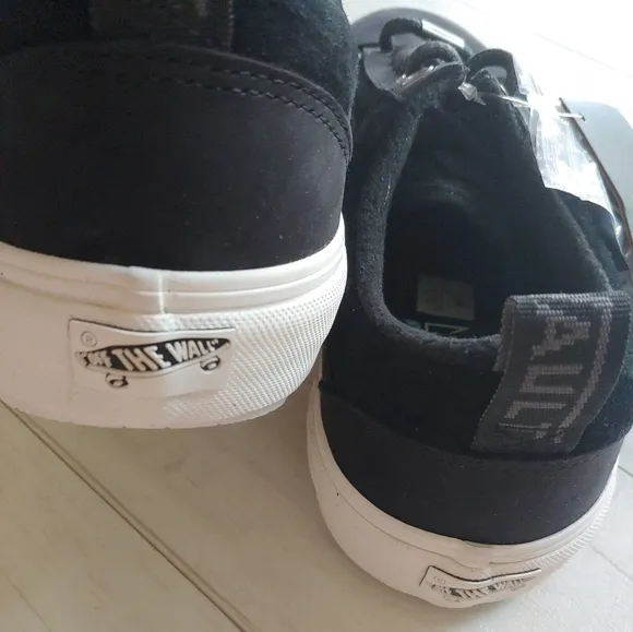 VANS VAULT NEW MTE-1 LX Old Skool Shoes Black