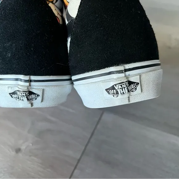 Vans x Disney &amp; Friends High Tops shoes Sneakers Men’s Sz 12