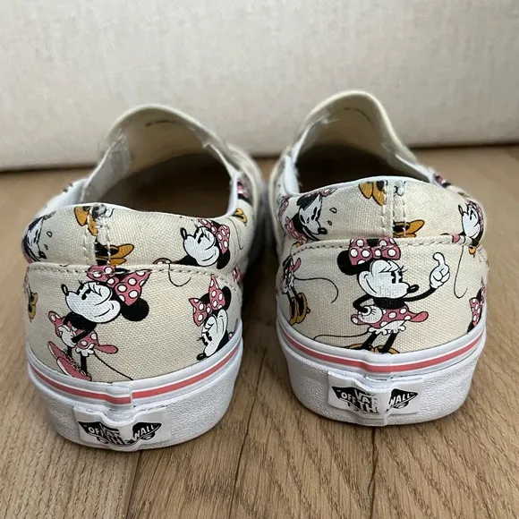 Vans x Disney ♡ Minnie Mouse Classic Slip On Shoes