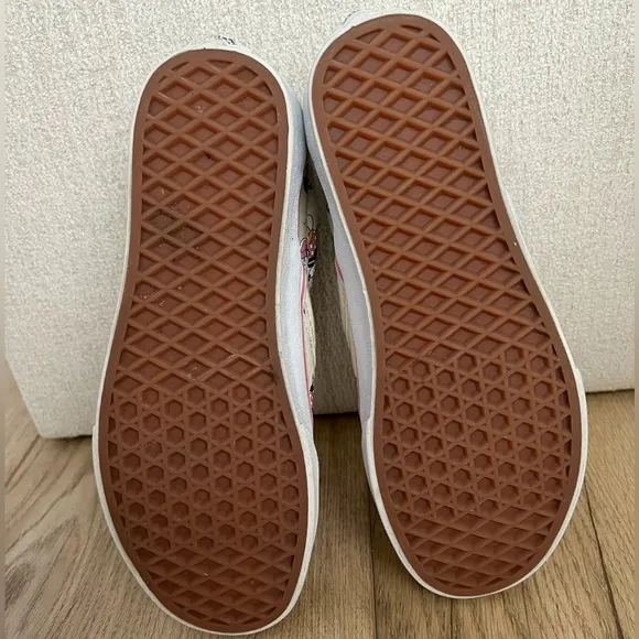 Vans x Disney ♡ Minnie Mouse Classic Slip On Shoes