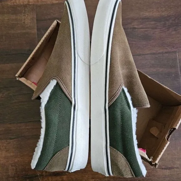 VANS Classic Slip-On Suede &amp; Sherpa Kangaroo  men size 10.5