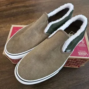 VANS Classic Slip-On Suede &amp; Sherpa Kangaroo  men size 10.5