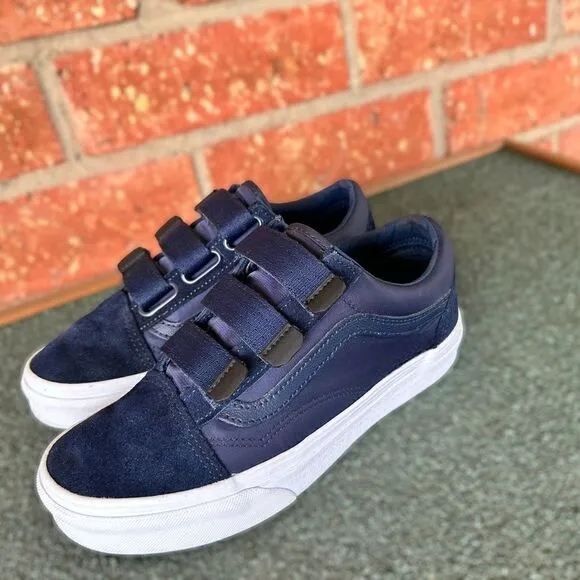 Vans Unisex Old Skool V 3 Strap Sneaker Shoes  Size 5 M