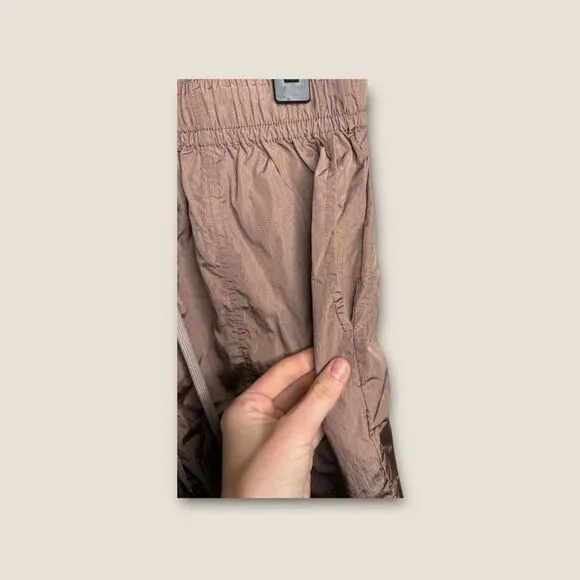Varley Ralph Woven Shorts 4.5” in Antler Size Medium