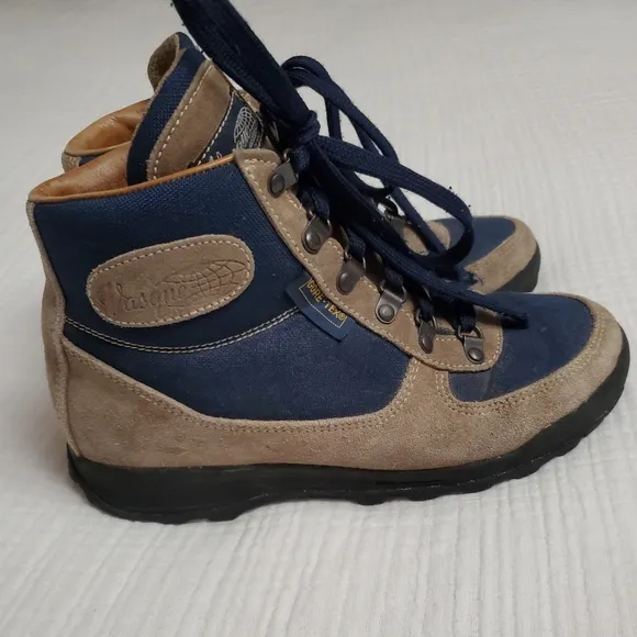Vasque Boots 7534 Womens 7 Brown Suede Gore-Tex Upper Skywalk Lace Up Vintage