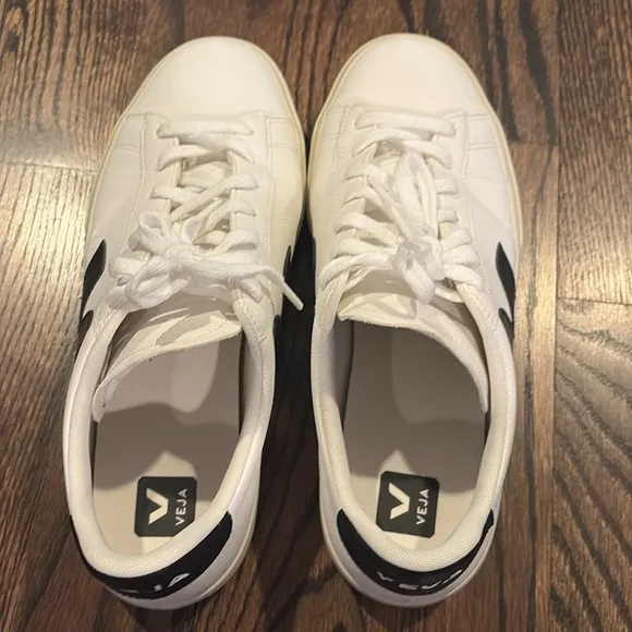 Veja Men's White and Black Campo Sneakers Size 10