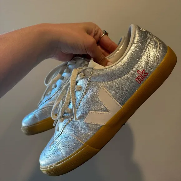 VEJA VOLLEY LEATHER VEJA X NK STORE SILVER WHITE