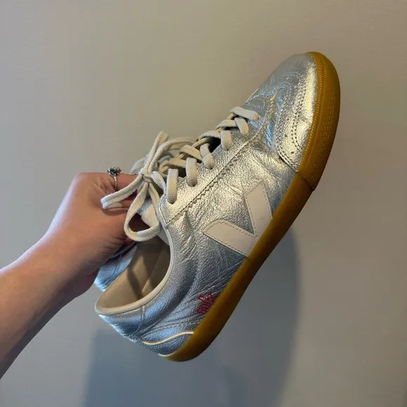 VEJA VOLLEY LEATHER VEJA X NK STORE SILVER WHITE