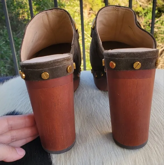 Veronica Beard Giles Dacey Suede Bit Mule Platform Clogs with Gold Accents Sz 7