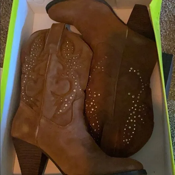 Very Volattile Jess Cowboy Boots