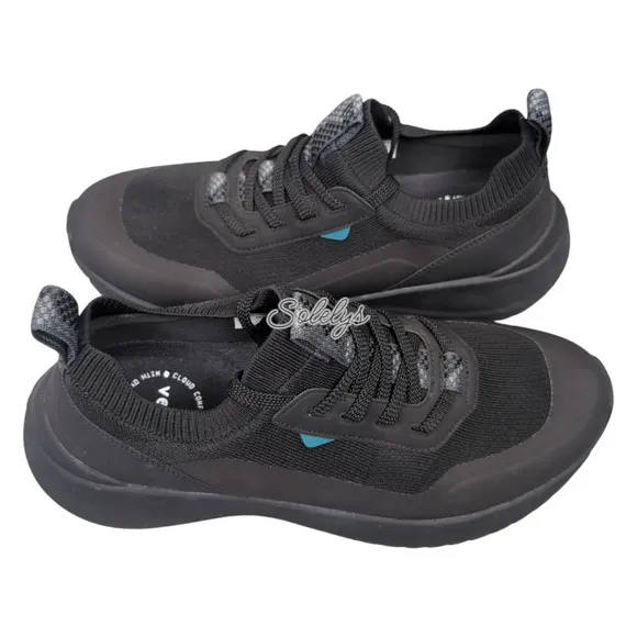 Vessi Stormburst Mens 10 Black Low Top Waterproof Dyma-Tex Knit Sneaker Boot
