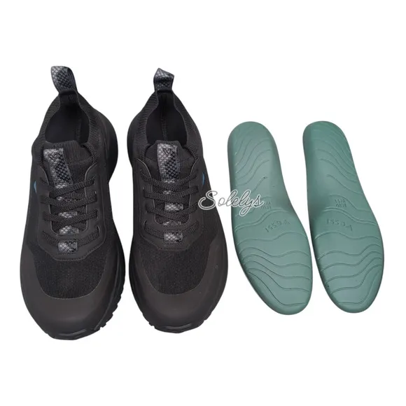 Vessi Stormburst Mens 10 Black Low Top Waterproof Dyma-Tex Knit Sneaker Boot