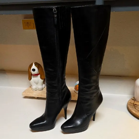 Via Spiga Black Heeled Boots Classic Knee-High