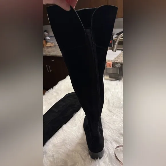 🔥Vince Camuto | Kochelda Over the Knee Black Suede Size 10 Boots
