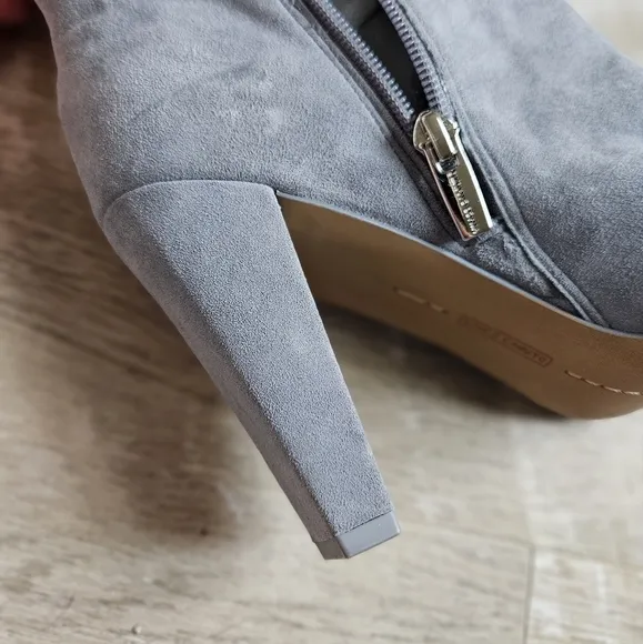 Vince Camuto Membidi Suede Leather Ankle Boots