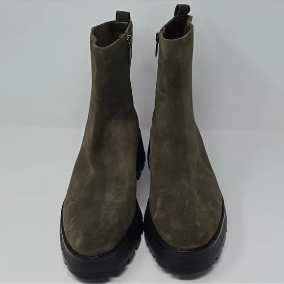 Vince Camuto Neframes Green Suede LeatherZip Side Lug Sole Womens Boots size8.5
