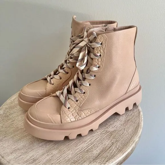 Vince Camuto Padded Insole Lug Lace Up Ankle Boots in Pink Sz 8.5 NWOB