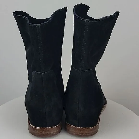 Vince Sinclair Black Suede Cowboy-Style Booties. Size 5 M