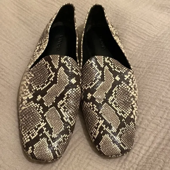 Vince sneake print shoes . Size 7.5