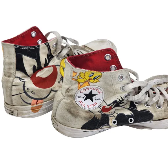 Vintage Converse Chuck Taylor Shoes Looney Tunes Sneakers Mens 7 Womens 9 Tweety