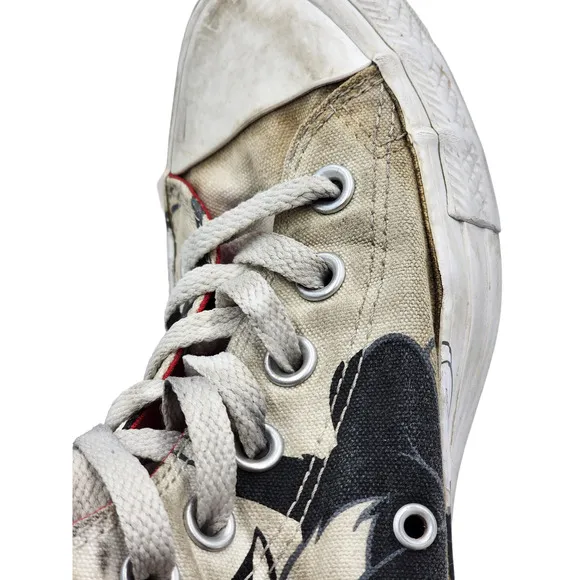 Vintage Converse Chuck Taylor Shoes Looney Tunes Sneakers Mens 7 Womens 9 Tweety