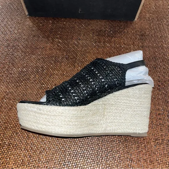 Vintage Foundry Black Leather Wedge Sling Back Sandals Women’s Size 11 NEW
