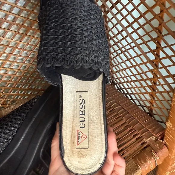 Vintage GUESS Black Chunky Platform Sandals Women’s 9