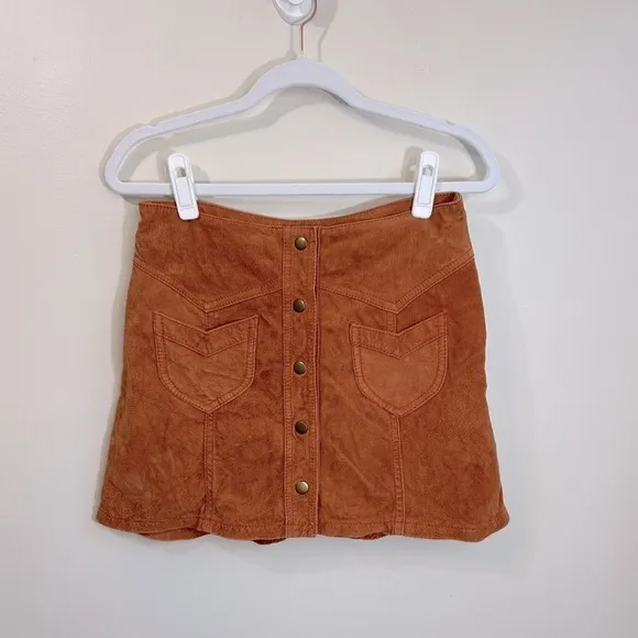 Vintage H&amp;M Genuine Suede Leather A-Line Mini Skirt Brown-Rust Size 6 **EUC**