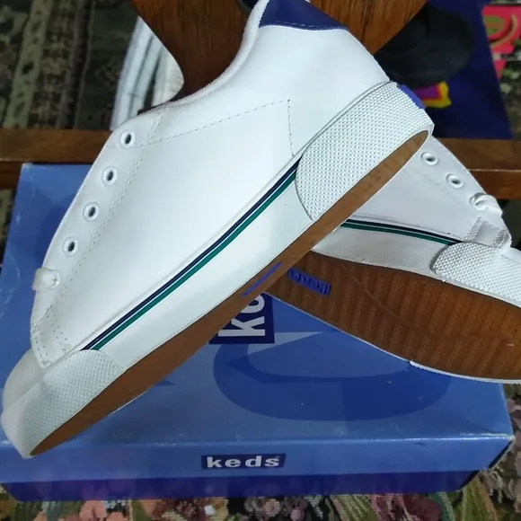 Vintage Kids  White Leather Keds
