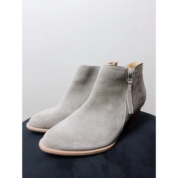 Vionic Anne Ankle Boots in Greige Suede